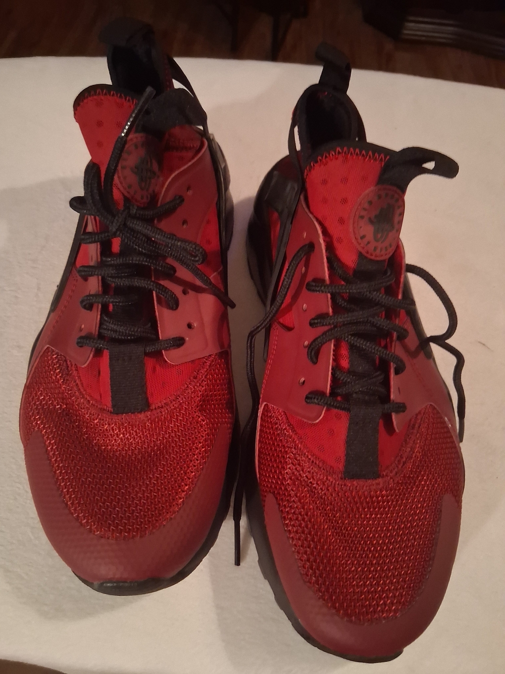 Nike Men's Red and Black Athletic Sneakers